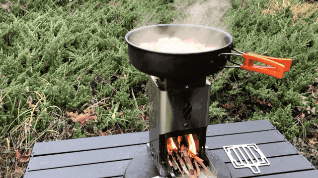 二重構造で燃焼効率バツグン!ロケットストーブ「Fire Beast」