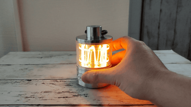 分銅型のアルミ製・LED小型ランタン『ZORING PARK』